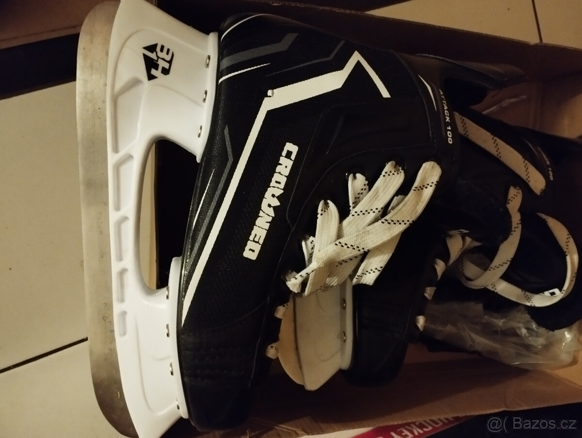 Chlapecké lední brusle "38" - 2