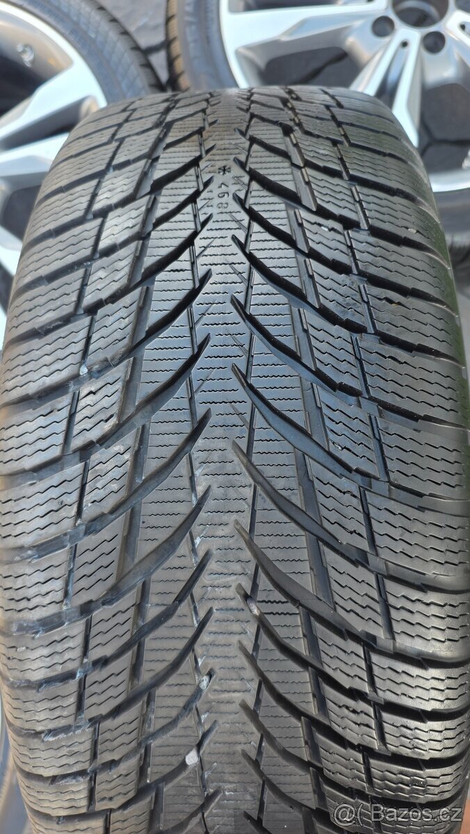 ALU R18 5x112 + zimní pneu NOKIAN – Mercedes C (W205) - 2