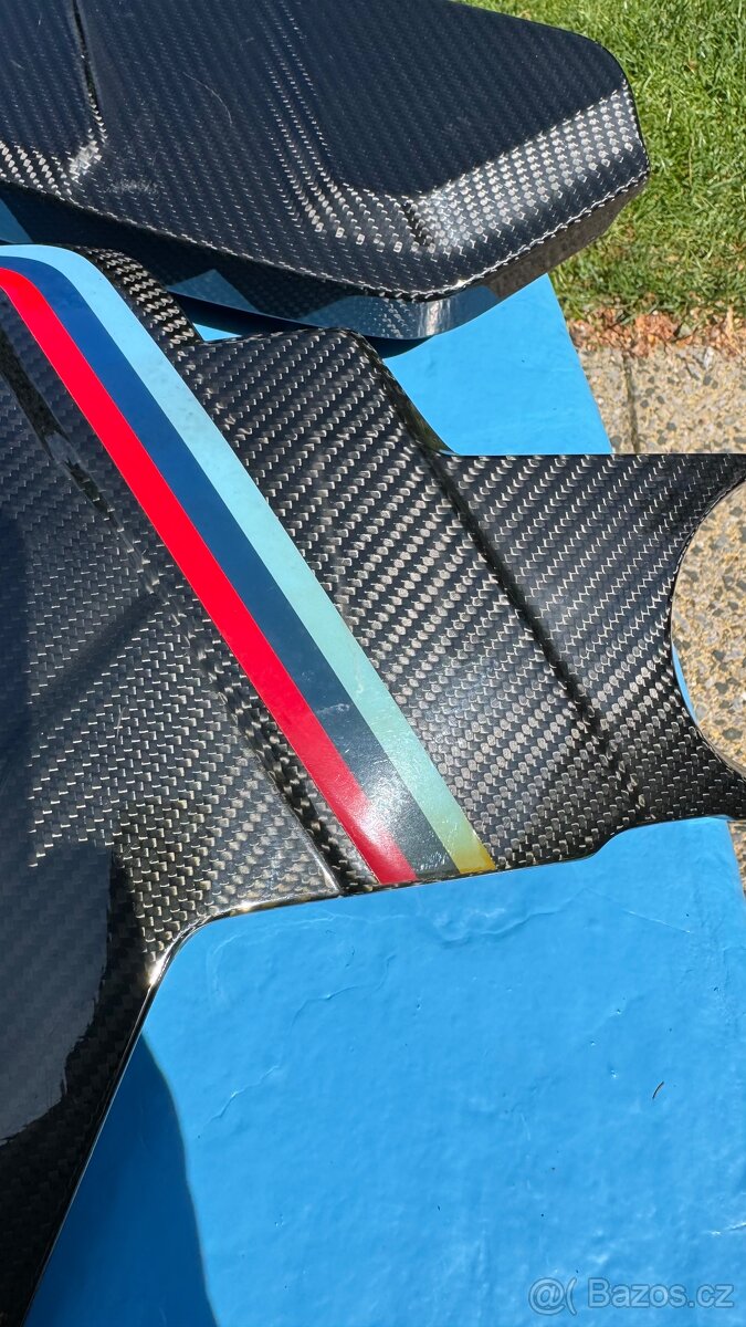 BMW M5f90,M8 X5M X6M karbonové kryty motoru tři části origin - 2