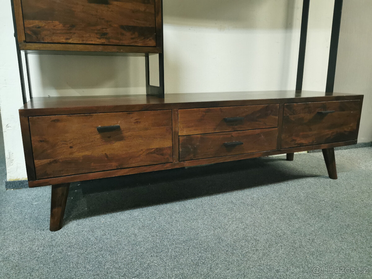 Nová masiv obývací stěna - regál EAKLY akát - 2