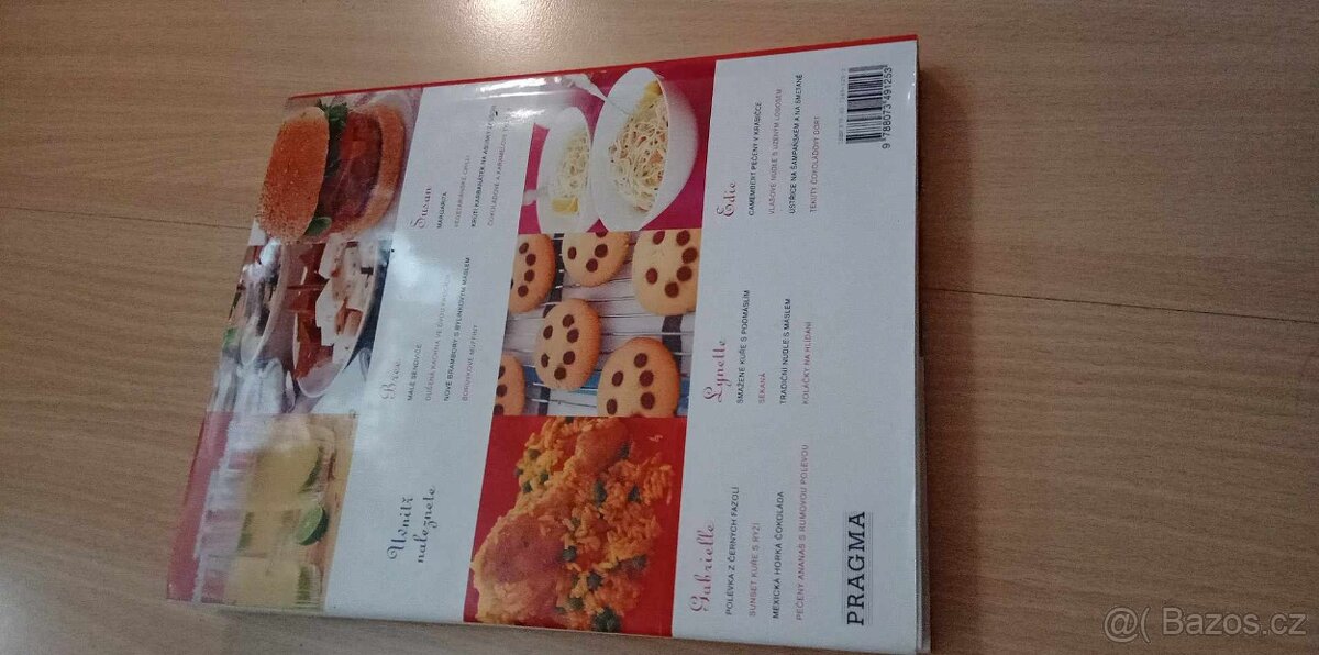 Kniha Zoufalé manželky kuchařka - 2