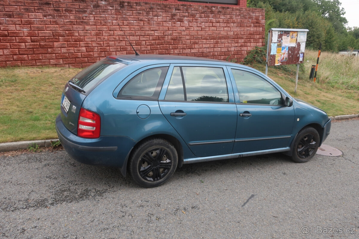 Škoda Fabia Combi, havarovaná, pojízdná - NOVÁ CENA - 2