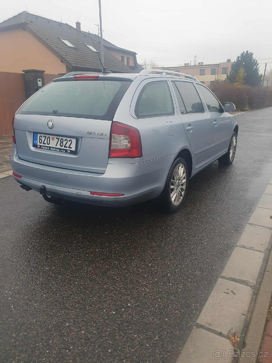 Prodám octavii 2 facelift 2009 2.0 TDI 103KW L&K nová stk - 2