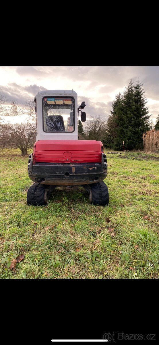 pasový bagr Kubota - 2