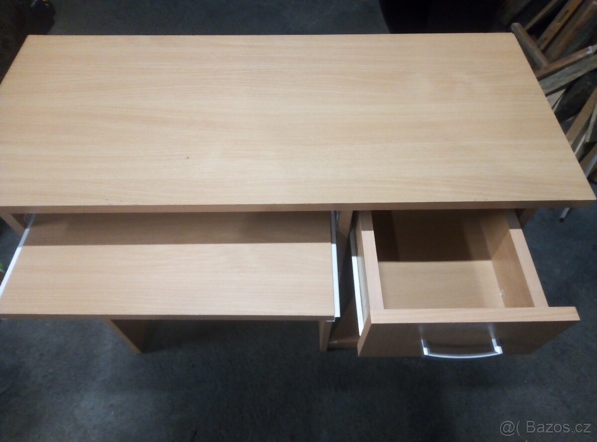 počítačový stůl - 2