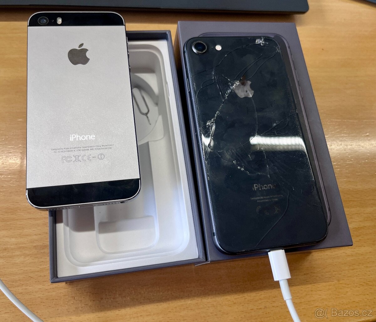 Apple iPhone 5S + iPhone 8 - 2