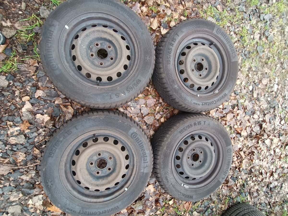 Sada plechových kol 5x114.3 s pneu 195/65 R15 - 2