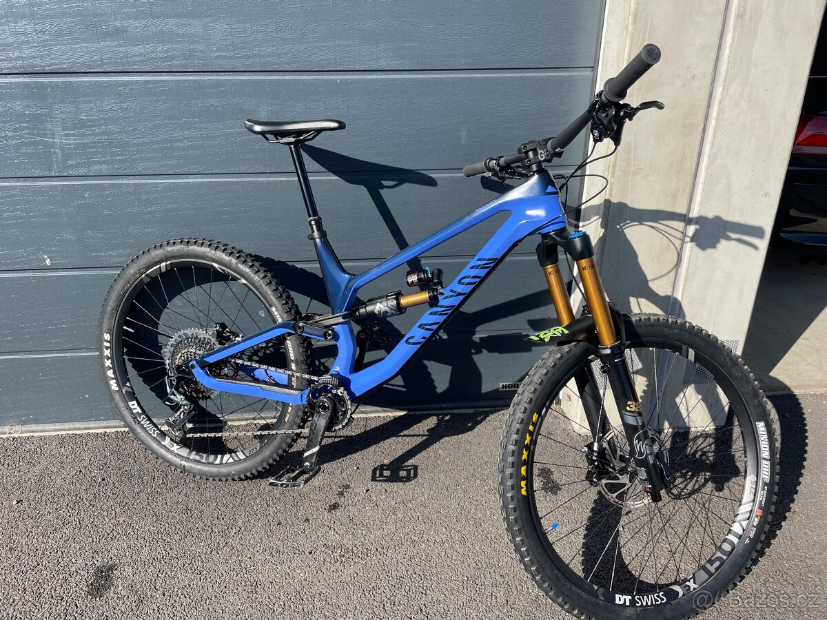 Canyon Torque CF9 2021 vel. M TOP stav NOVÁ CENA - 2