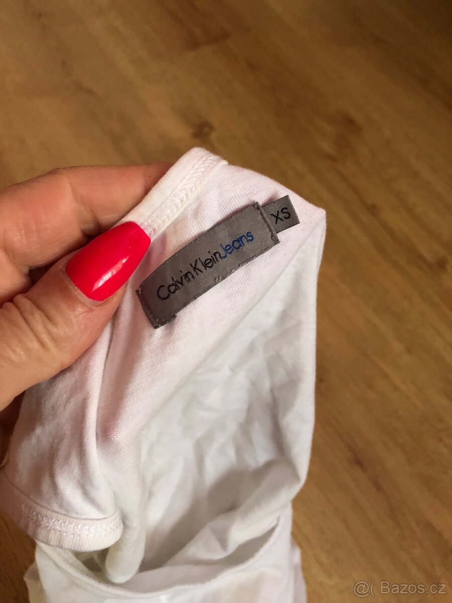 Triko Calvin klein uzasne - 2