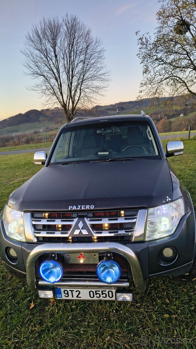 Mitsubishi Pajero 3,2 DiD,2008vyrobeno,v provozu od 2010 - 2