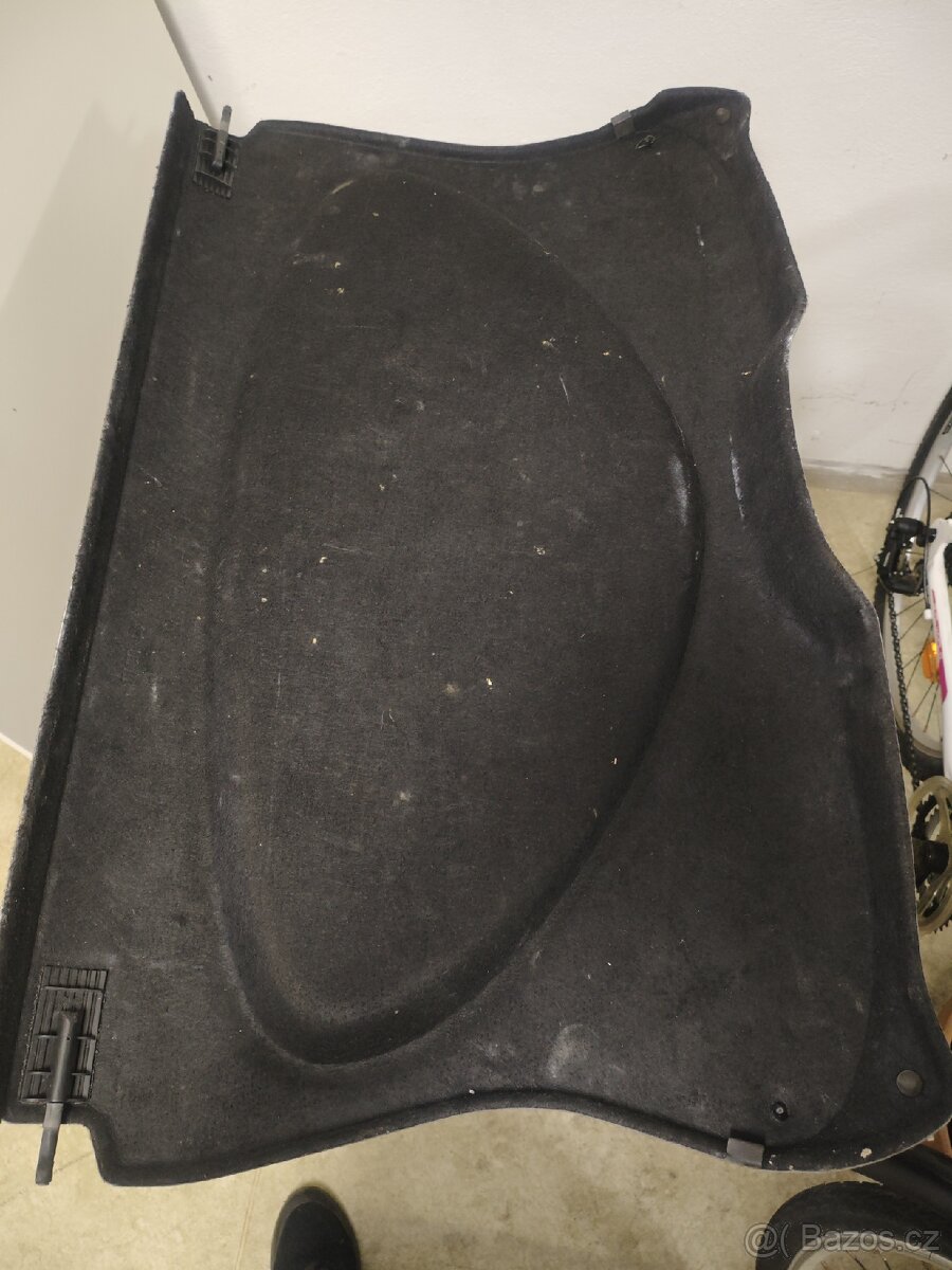 Plato do kufru Ford Focus mk1 - 2