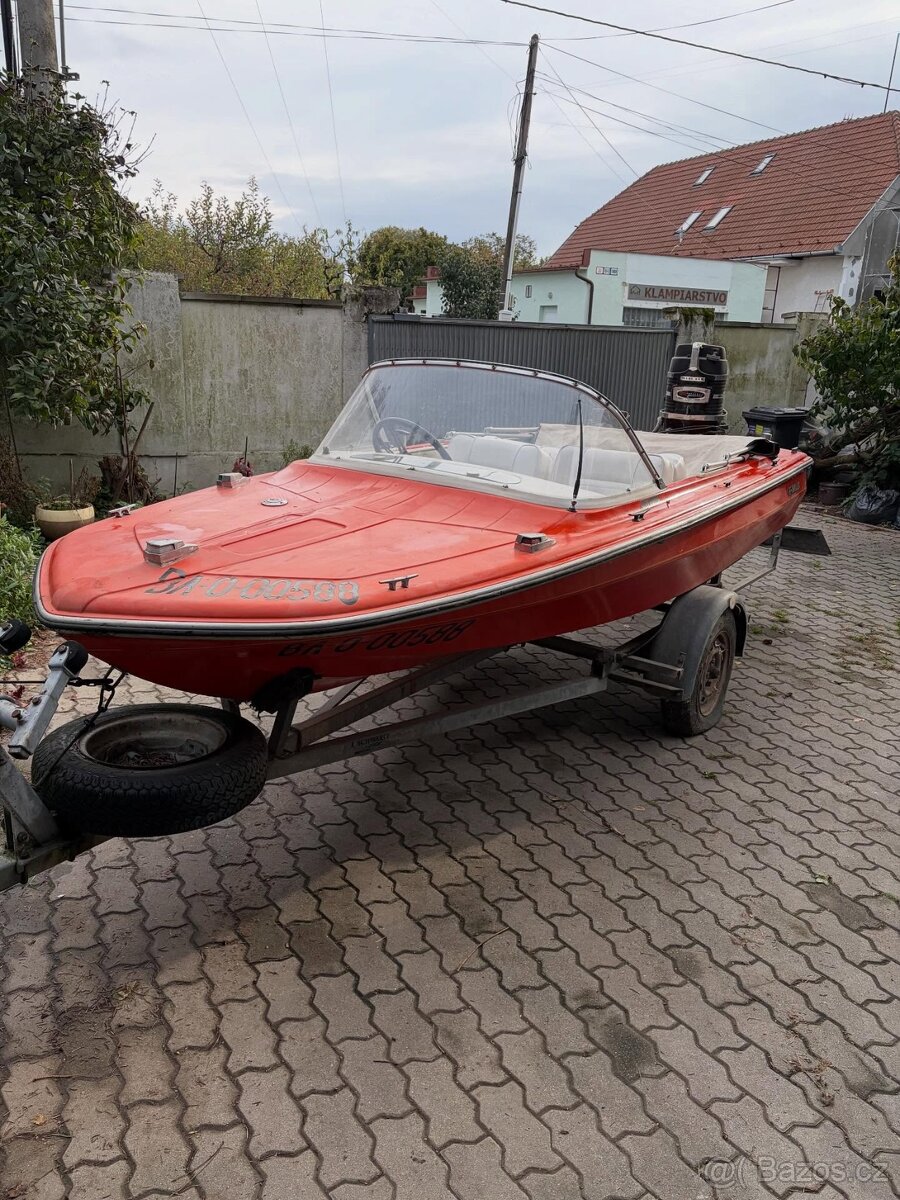 Člun / loď HILLE Classic + 2x motor (65HP +4HP) + Vozík s TP - 2