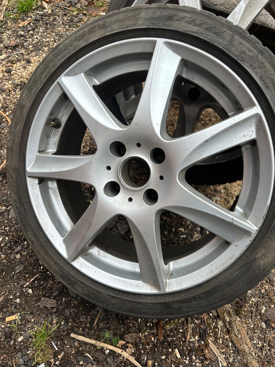 Kola Peugeot 406 R17 - 2