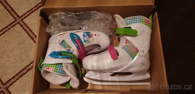 Prodám dětské dívčí brusle Leaa Jr. Adj. II vel. 32-35 - 2