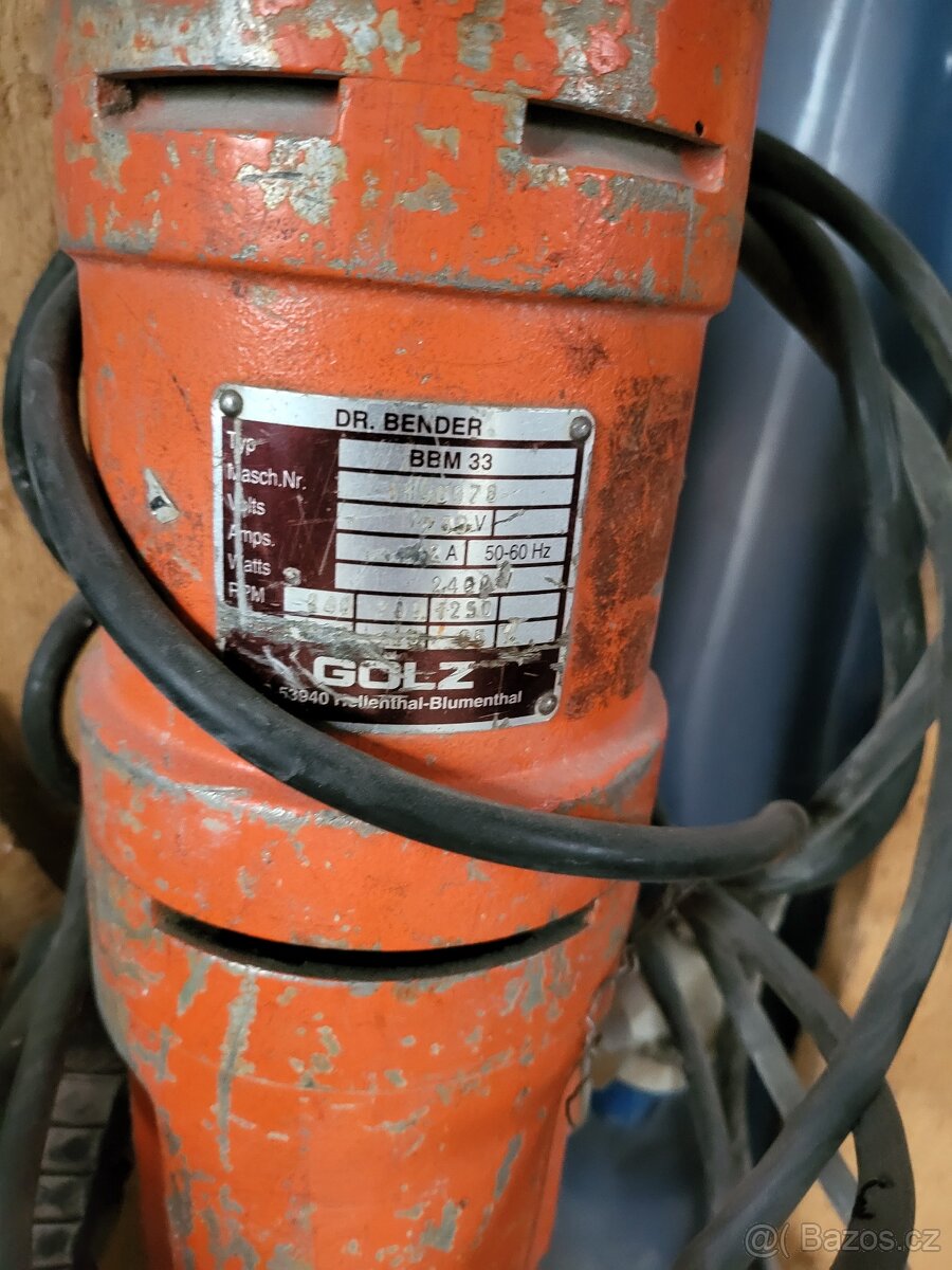 Řezačka na otvory. - 2