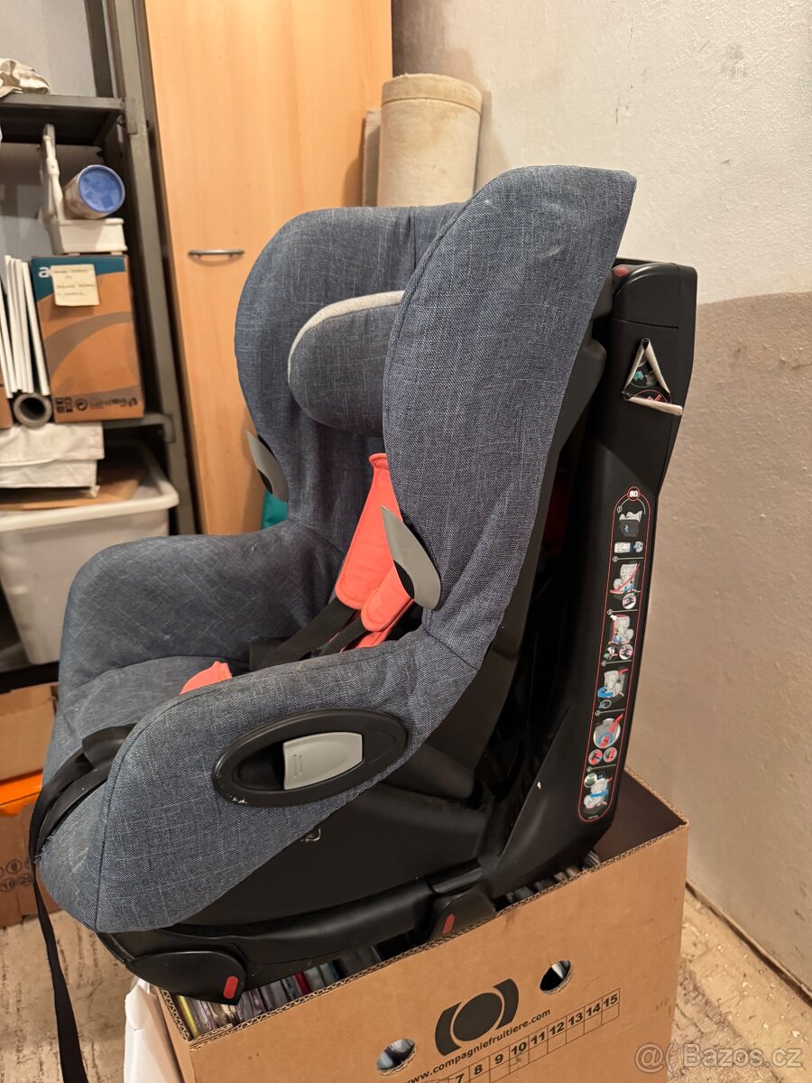 Maxi-Cosi Axiss - dětská otočná autosedačka - 2