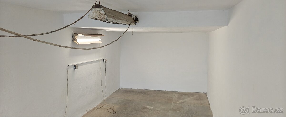 Pronájem garáž - 2