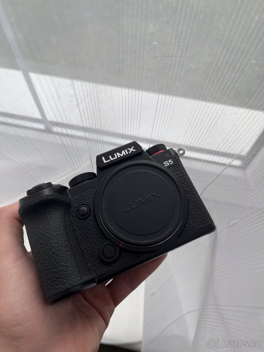 Panasonic Lumix S5 (tělo + klec) – Full-frame bezzrcadlovka - 2