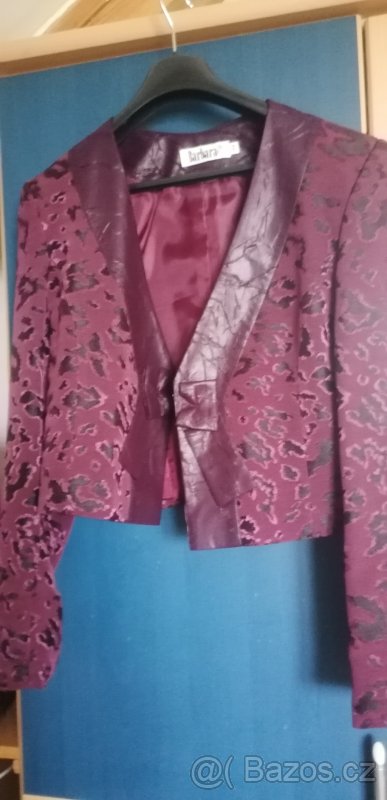 Vínový kostým - 2