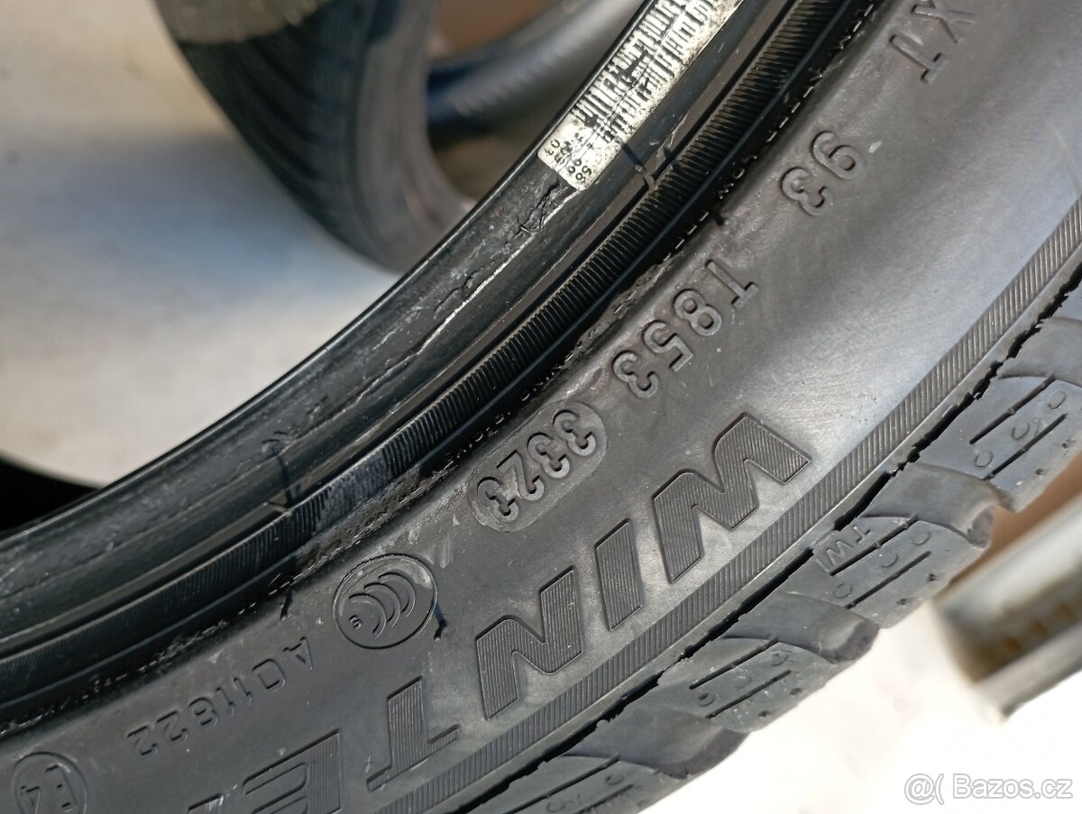 245/40 R19 98V Pirelli Sottozero 3 runflat - 2