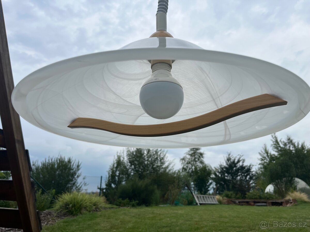 Stahovaci lustr svetlo - 2