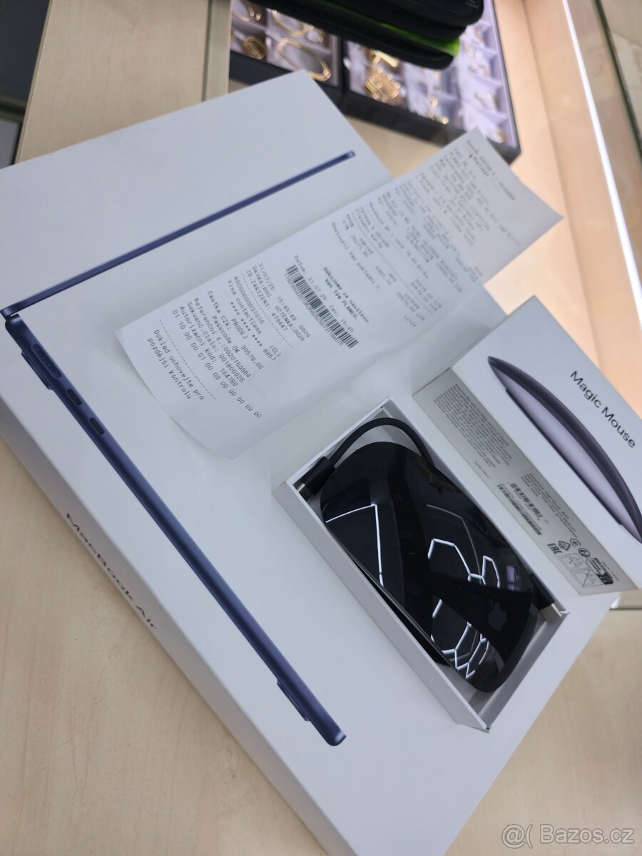 Prodám zánovní MacBook AIR M4 + Magic Mouse / záruka - 2