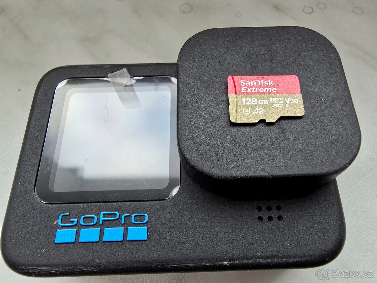 GoPro Hero 10 Black + Media Mod + příslušenství - 2