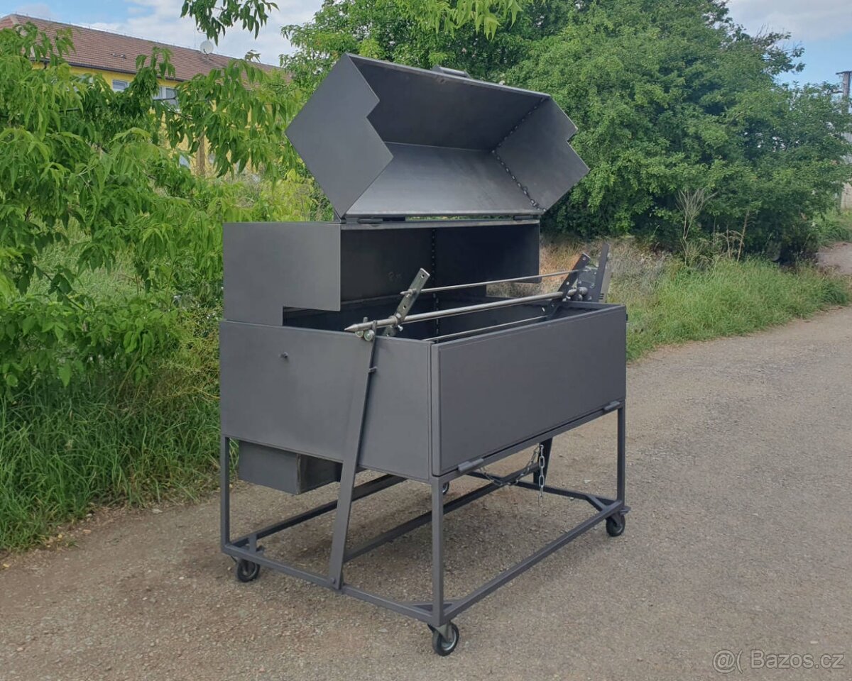 Profi gril na prase/sele celouzavřené - 2