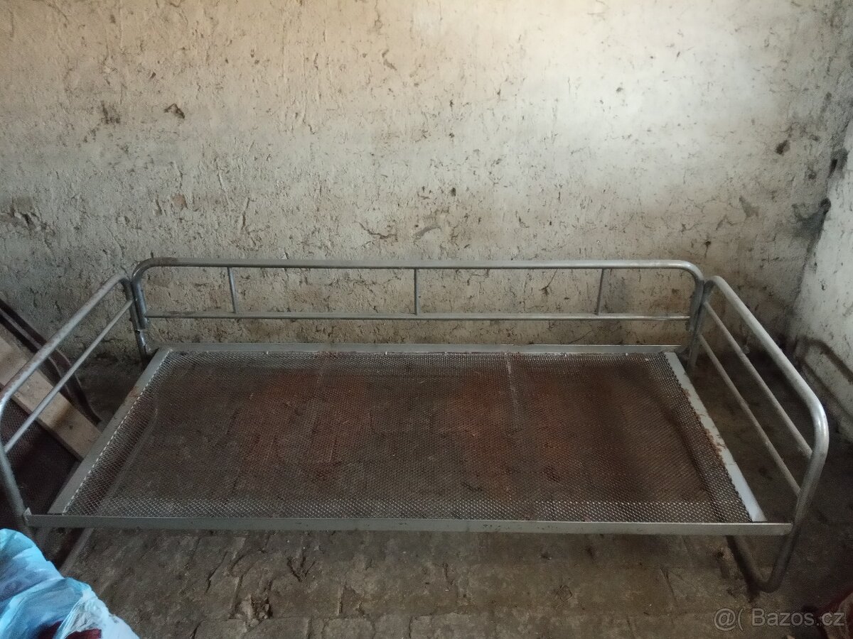 Trubková postel - 2