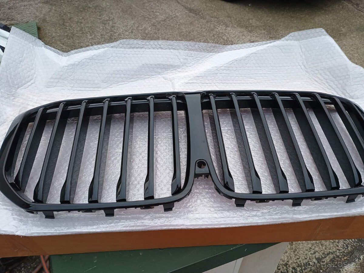 Přední maska BMW X7 - 2