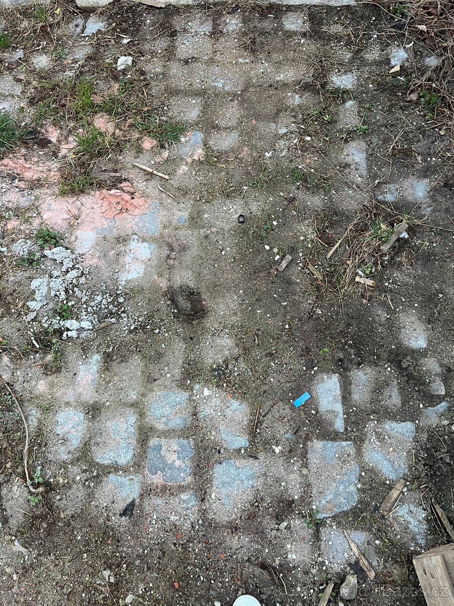 Staré dlažební kostky - 2