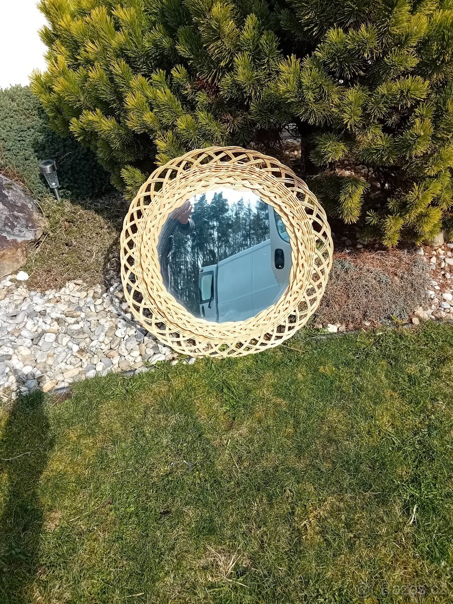 kulatě zrcadlo, proutěná dekorace - 2