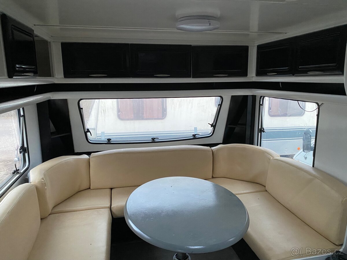 Karavan na trvalé stání - 2