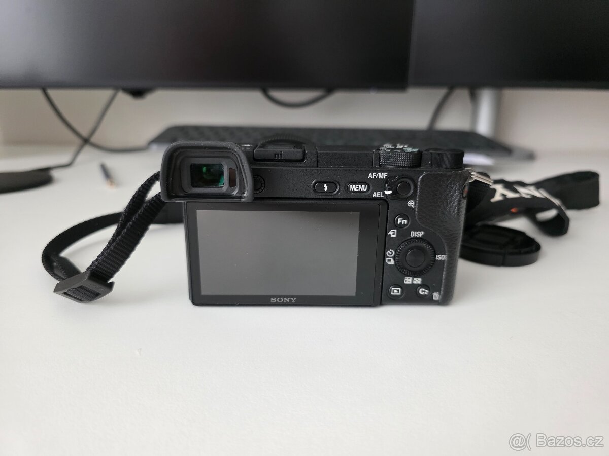 Sony A6300 + Sigma 30mm f1.4 - 2