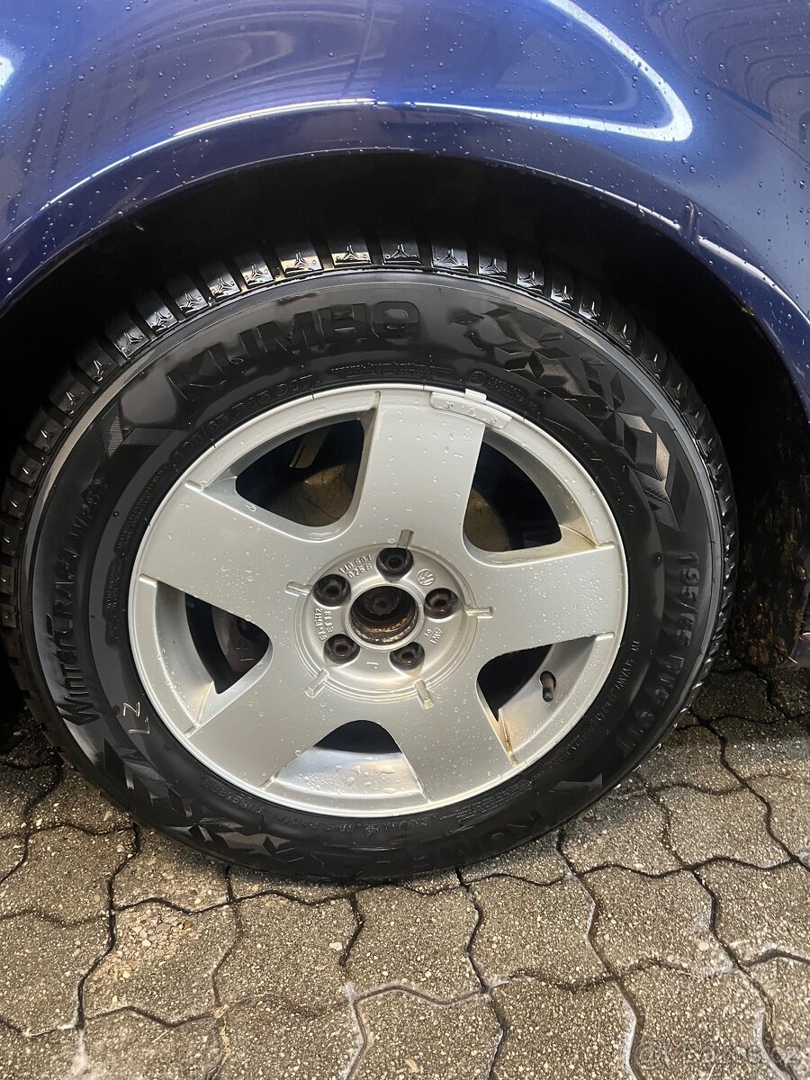 VW Golf IV - 2
