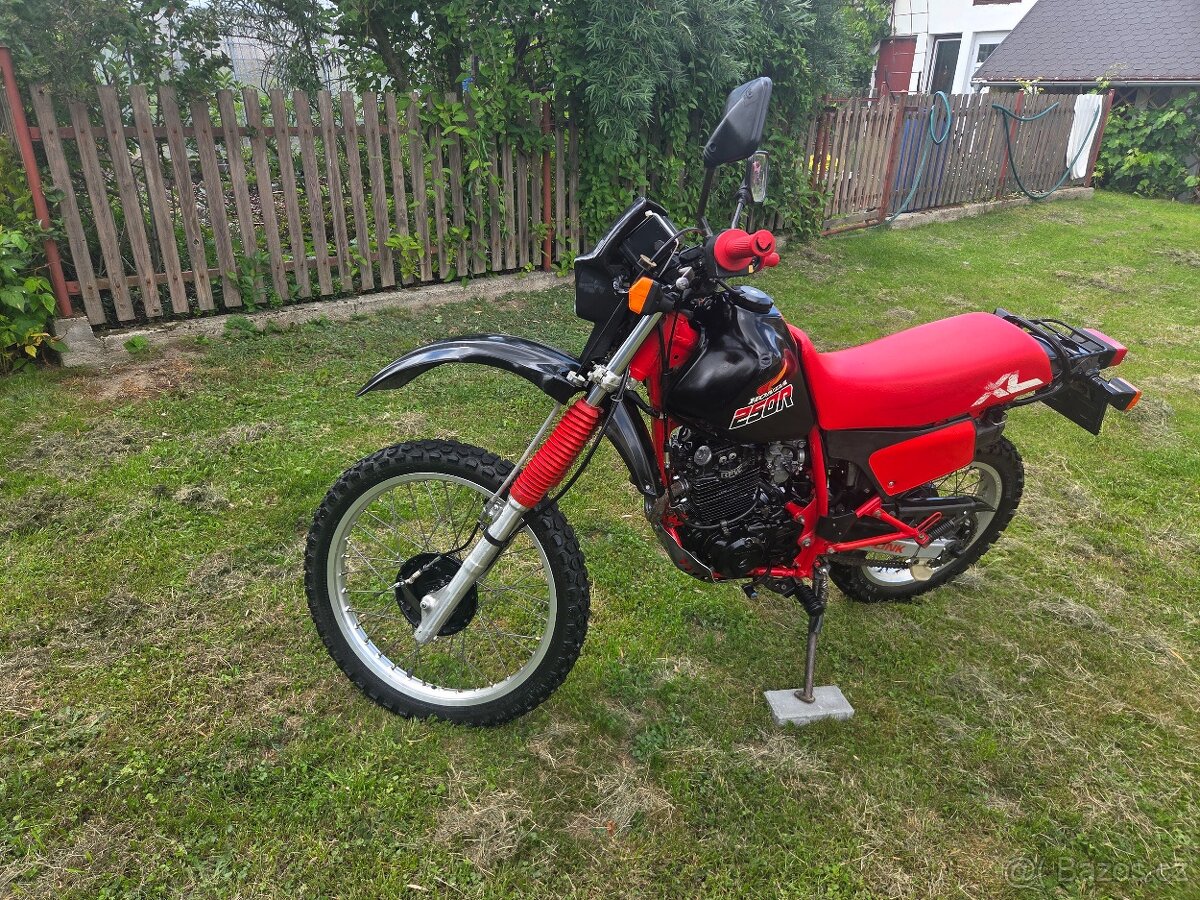 HONDA Xl 250R - 2