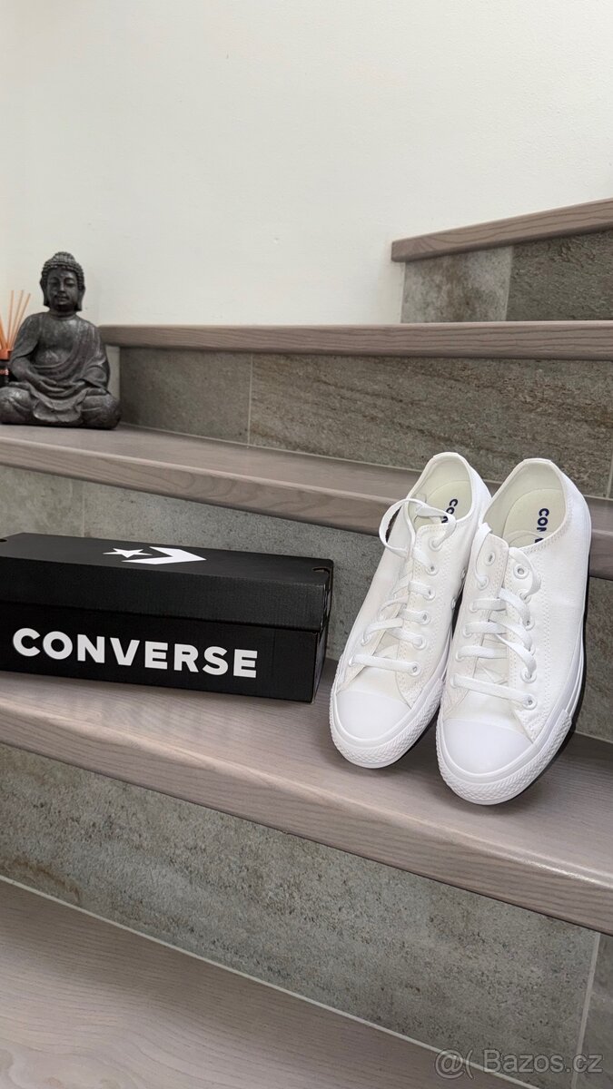Dámské Converse bílé tenisky 38 - 2