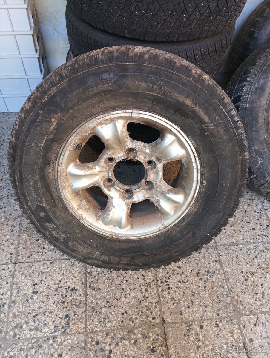Pneumatiky na Nissan Navara - 2