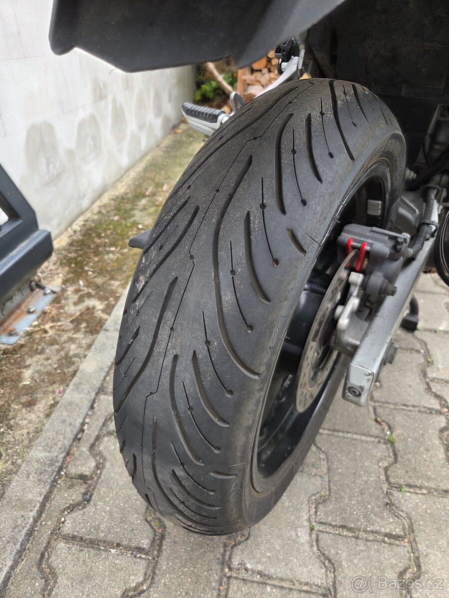 Suzuki Bandit 650 - 2