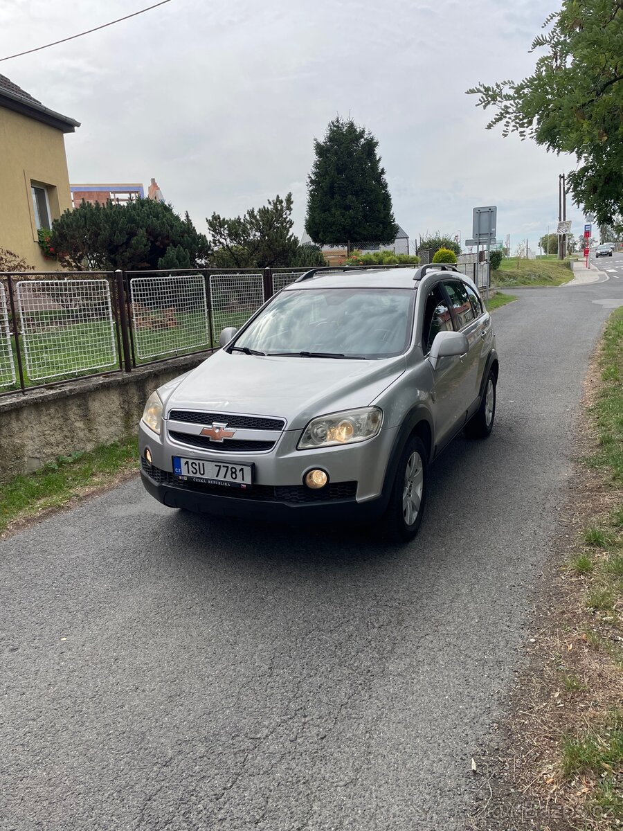 Chevrolet Captiva 4x4, 7 místné - 2