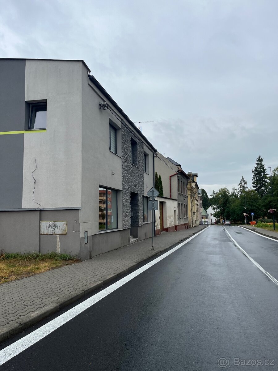 Pronájem obchodu kanceláře ordinace, 40 m2, Odry, ul. 1.Máje - 2