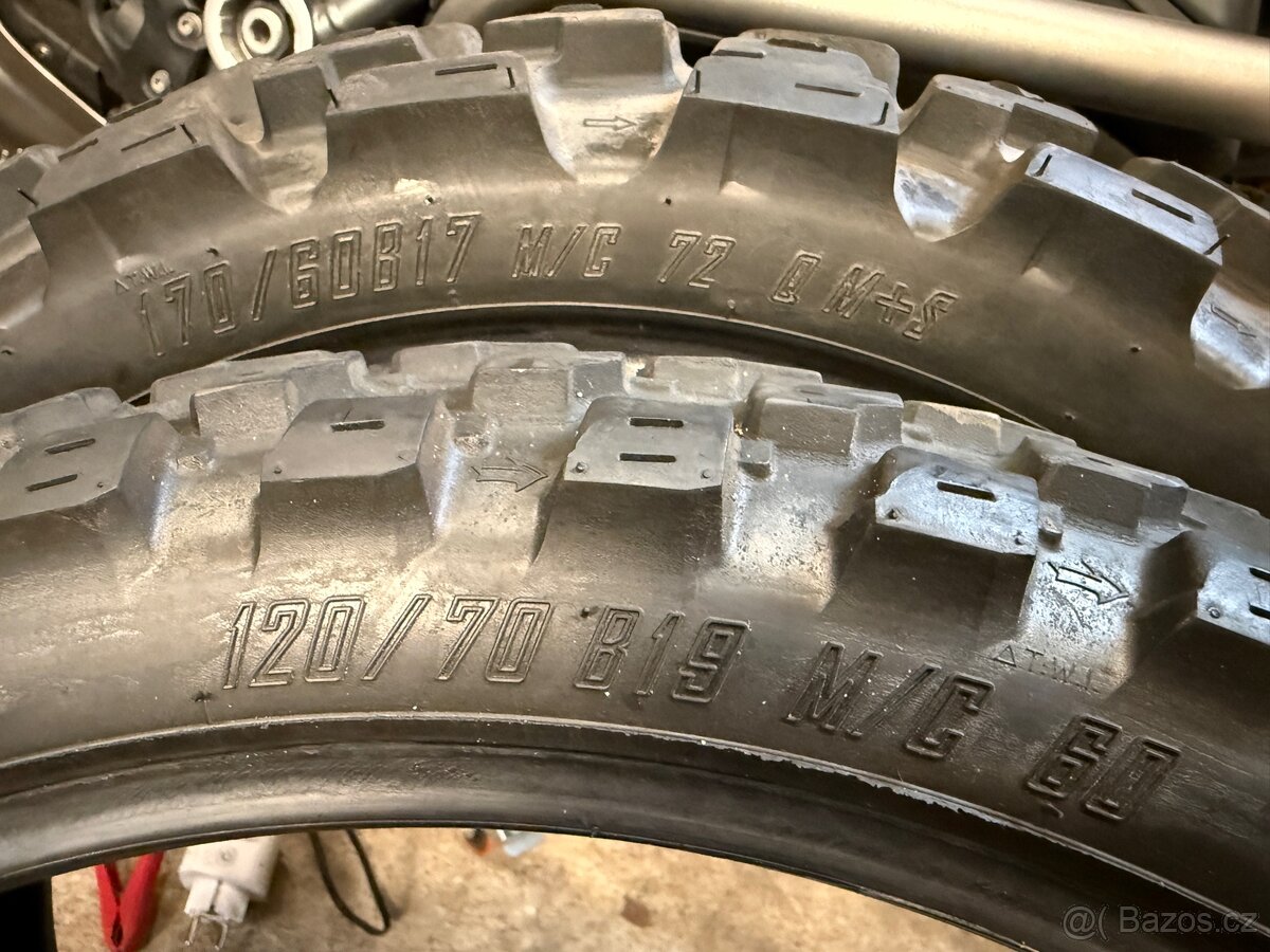 Prodám starší pneu motoz tractionator adventure