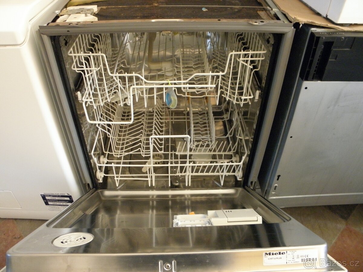 Vestavná myčka Miele - 2