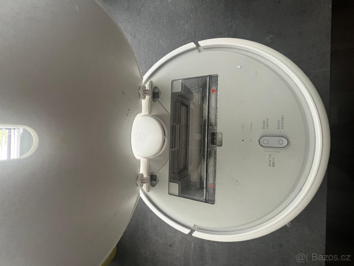 Xiaomi Mi Robot Vacuum první generace - 2
