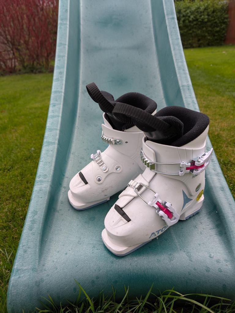 Sjezdové boty Atomic, velikost 29/30 - 2