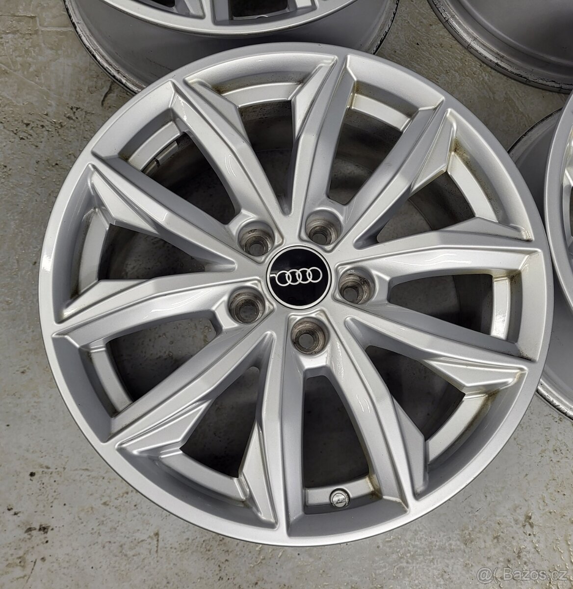 Originál 17" Audi Q5 5x112 VW Škoda - 2