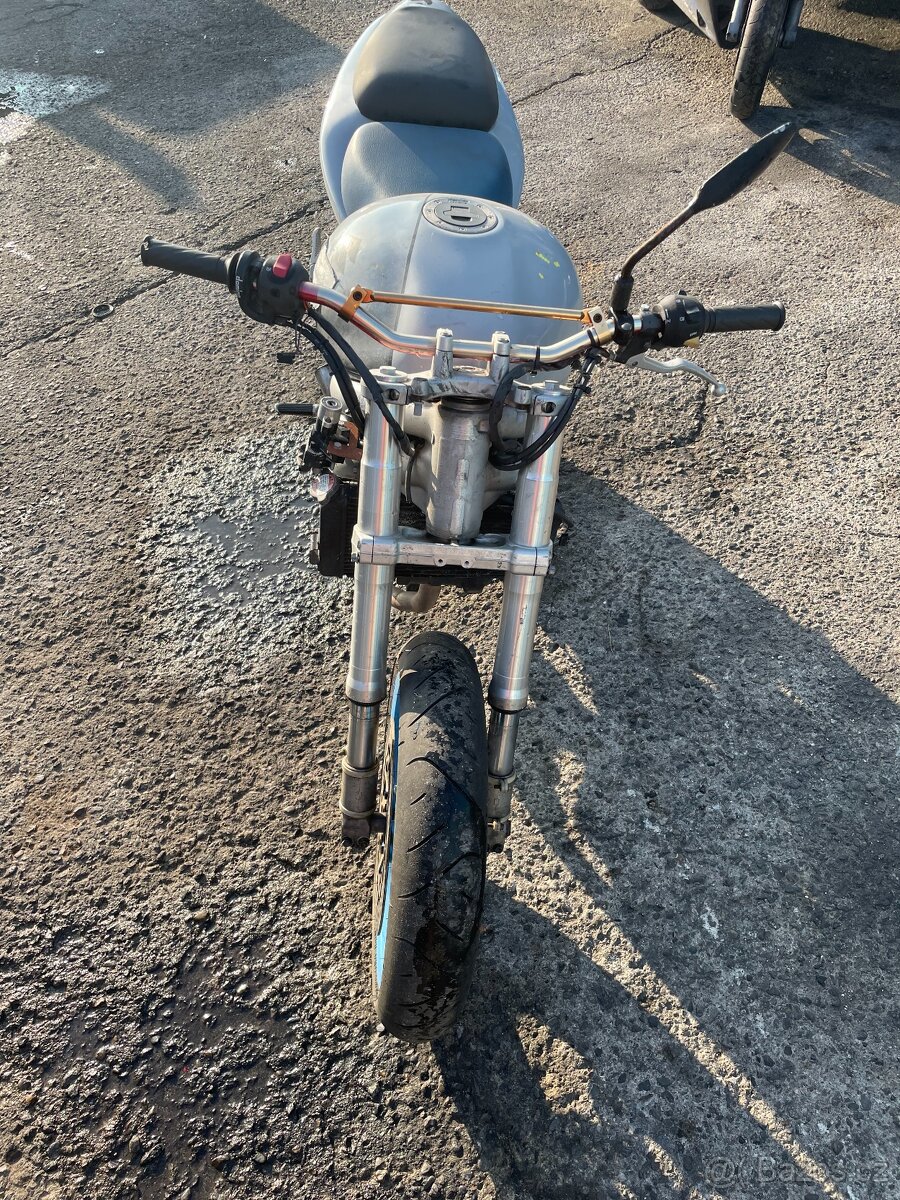 Suzuki SV 650 S 2002-2005 - 2