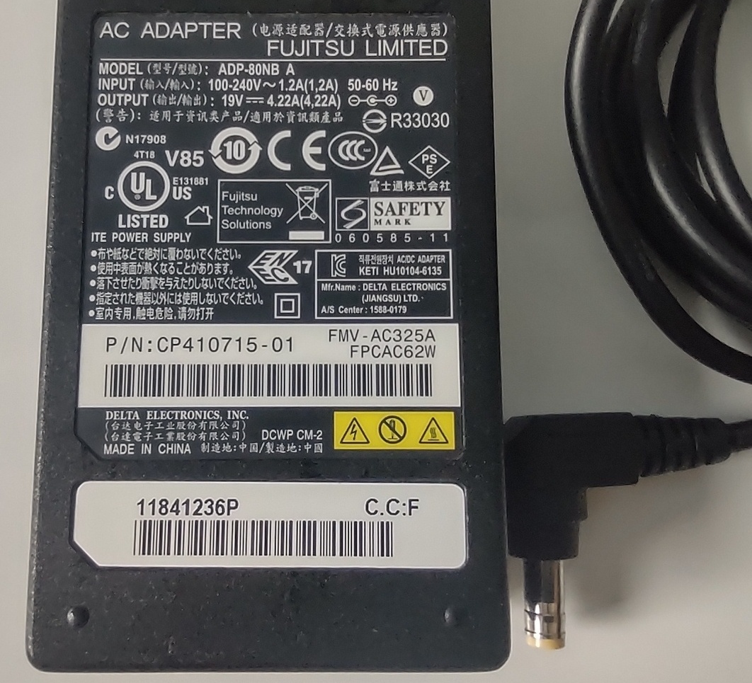 Originální adaptér Fujitsu ADP-80NB A (CP410715-01 FPCAC62W) - 2