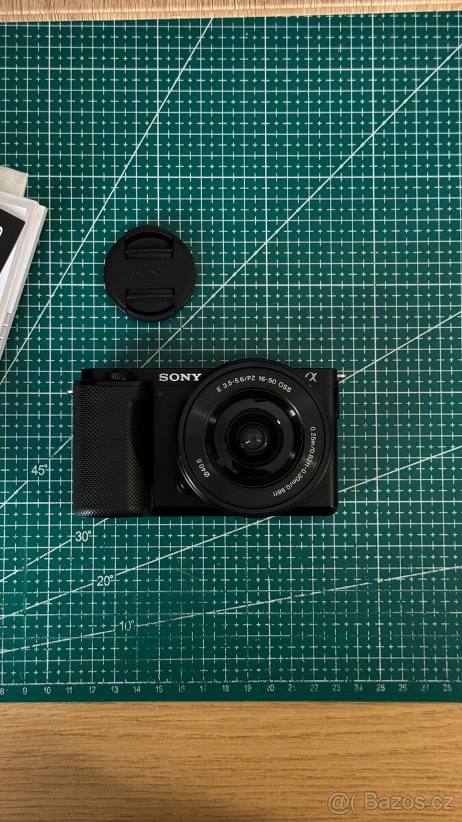 Sony Alpha ZV-E10 + objevit 16-50 mm f/3,5-5,6 - 2