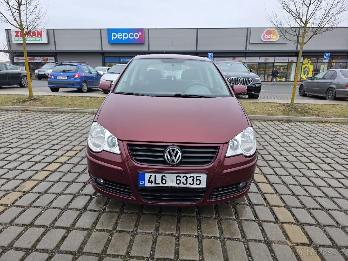 Volkswagen Polo - 2